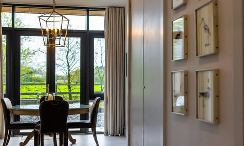 Rivers Edge Apartment in England