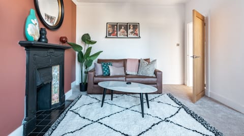 Remain In Light Townhouse in Newport