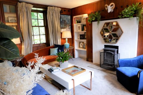 The Coachman's Dog Apartment in England