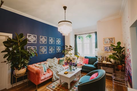 A Gaggle of Geese Apartment in England