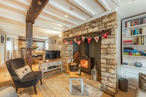Rambler's Reward Apartment in Winchcombe