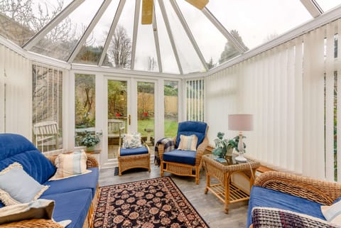 Figgy Pudding Apartment in Stroud