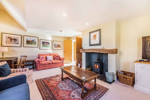 Honey Bee House Apartment in Cherwell District