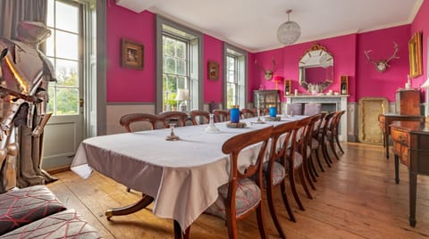 Robin Redbreast Villa in Malvern Hills District