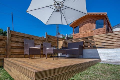 Saxophone Solo Apartment in Wales