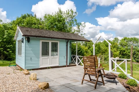 Hop Little Bunny Apartment in East Dorset District