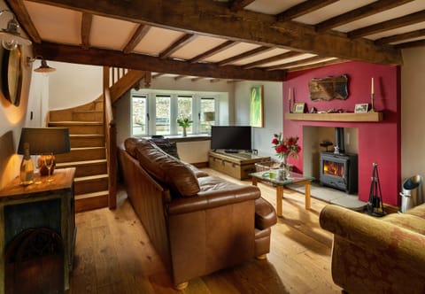 Changing Seasons Apartment in High Peak District