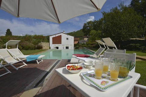 Gregorian Chant Apartment in Capannori