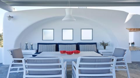 Handprints in the Sand Apartment in Naxos, Naxos and Lesser Cyclades, Greece