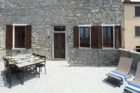 Family Heirloom Apartment in Tremezzo