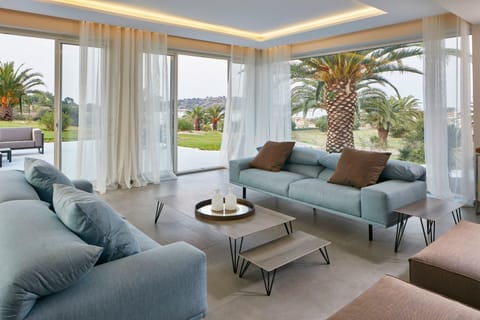 Blue & Lily White Apartment in Halkidiki