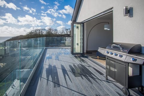 Once Upon a Tide Apartment in Wales