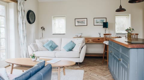 Beudy Bright Apartment in Narberth