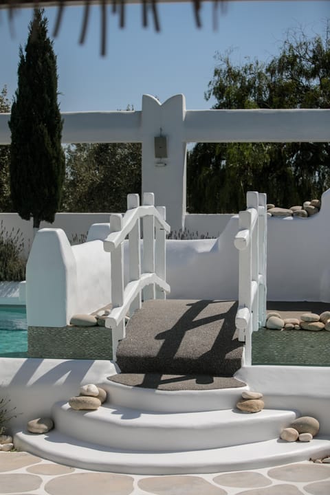 Cycladic Palace Apartment in Naxos