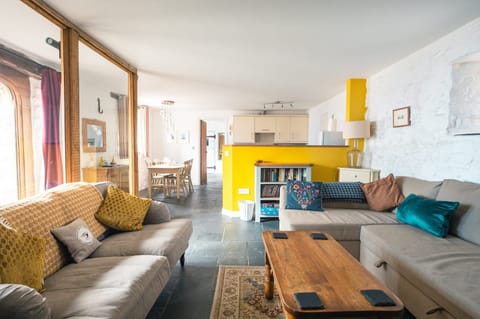 Taffy's Hideout Apartment in Saint Davids