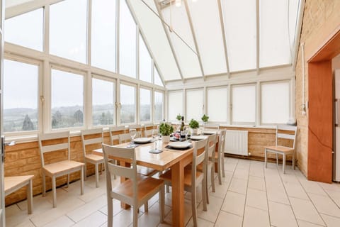 English Breakfast Tea Apartment in Chipping Campden