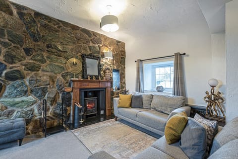 Imagine Dragons Apartment in Aberffraw