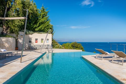 Golden Honeycomb Apartment in Corfu, Greece