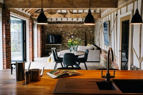 Baxter Punch Apartment in Mid Suffolk District