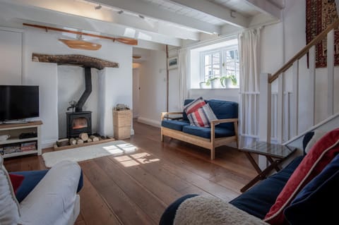 Wild Daffodil Apartment in Martletwy