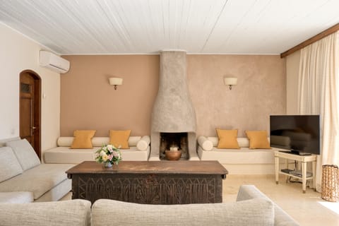 Homeric Galley Apartment in Corfu