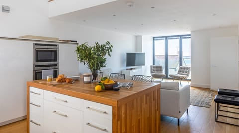 To Be Shore Townhouse in Rhosneigr