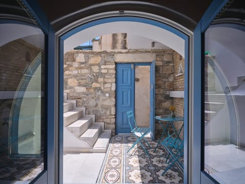 Erato Apartment in Paros