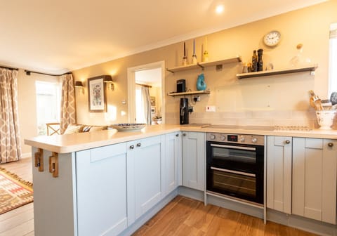 Cyan Coast Apartment in Wales