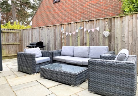 All You Need is Love Apartment in Poole