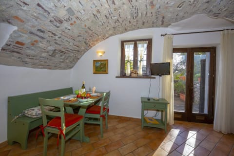 The Stone Ceiling Apartment in Lake Garda