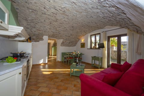 The Stone Ceiling Apartment in Lake Garda