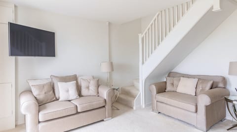 Sandcastles & Salty Air Apartment in Wales