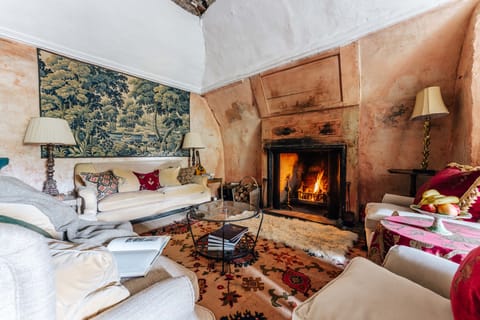 Scots & Queens Apartment in England