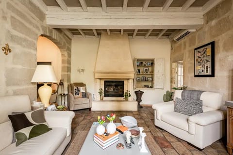 Duel of Angels House in Avignon