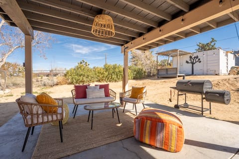 The Super Moon Apartment in Joshua Tree