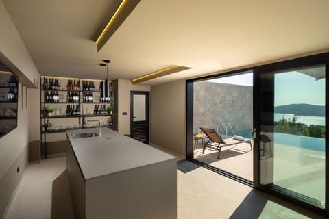 Hillside Pearl Apartment in Dubrovnik-Neretva County