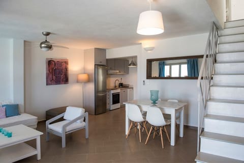 Sea Through Apartment in Paros