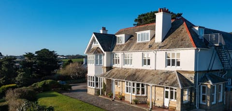 Peeking at the Bay Apartment in Abersoch