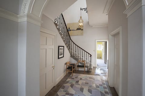Georgian Oak Apartment in Edinburgh