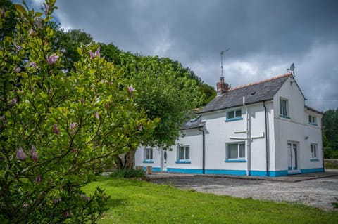 Tucking Mill Apartment in Amroth