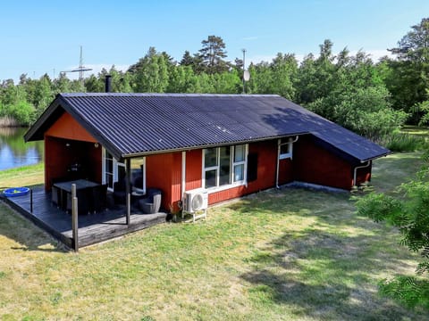 Island Song Apartment in Västra Götaland County
