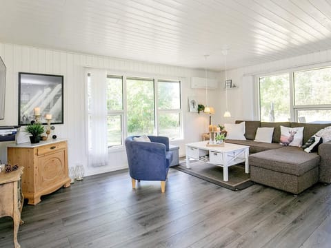 Island Song Apartment in Västra Götaland County