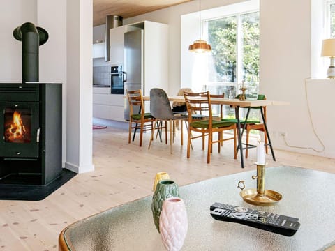 Evergreen Summerhouse Apartment in Västra Götaland County