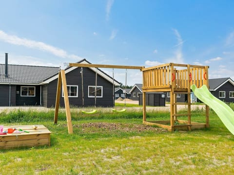 Daisy Petals Apartment in Norre Nebel