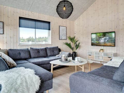 Houstrup Luxe Apartment in Norre Nebel