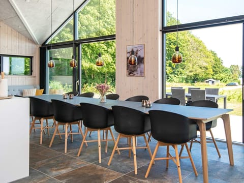 Tree of Heaven Apartment in Region of Southern Denmark