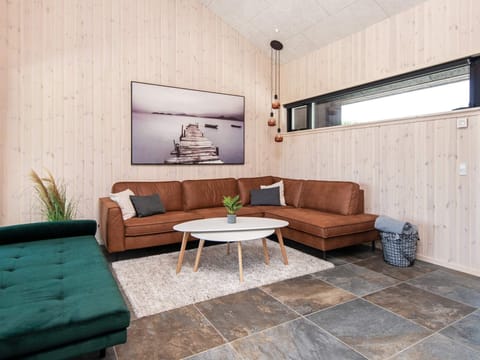 Tree of Heaven Apartment in Region of Southern Denmark