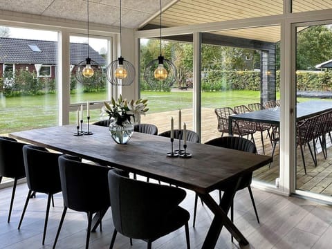 Spun From Gold Apartment in Væggerløse