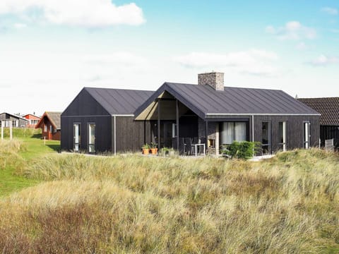 Lighthouse and Dunes  Apartment in Hvide Sande