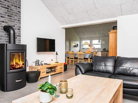 Lighthouse and Dunes  Apartment in Hvide Sande